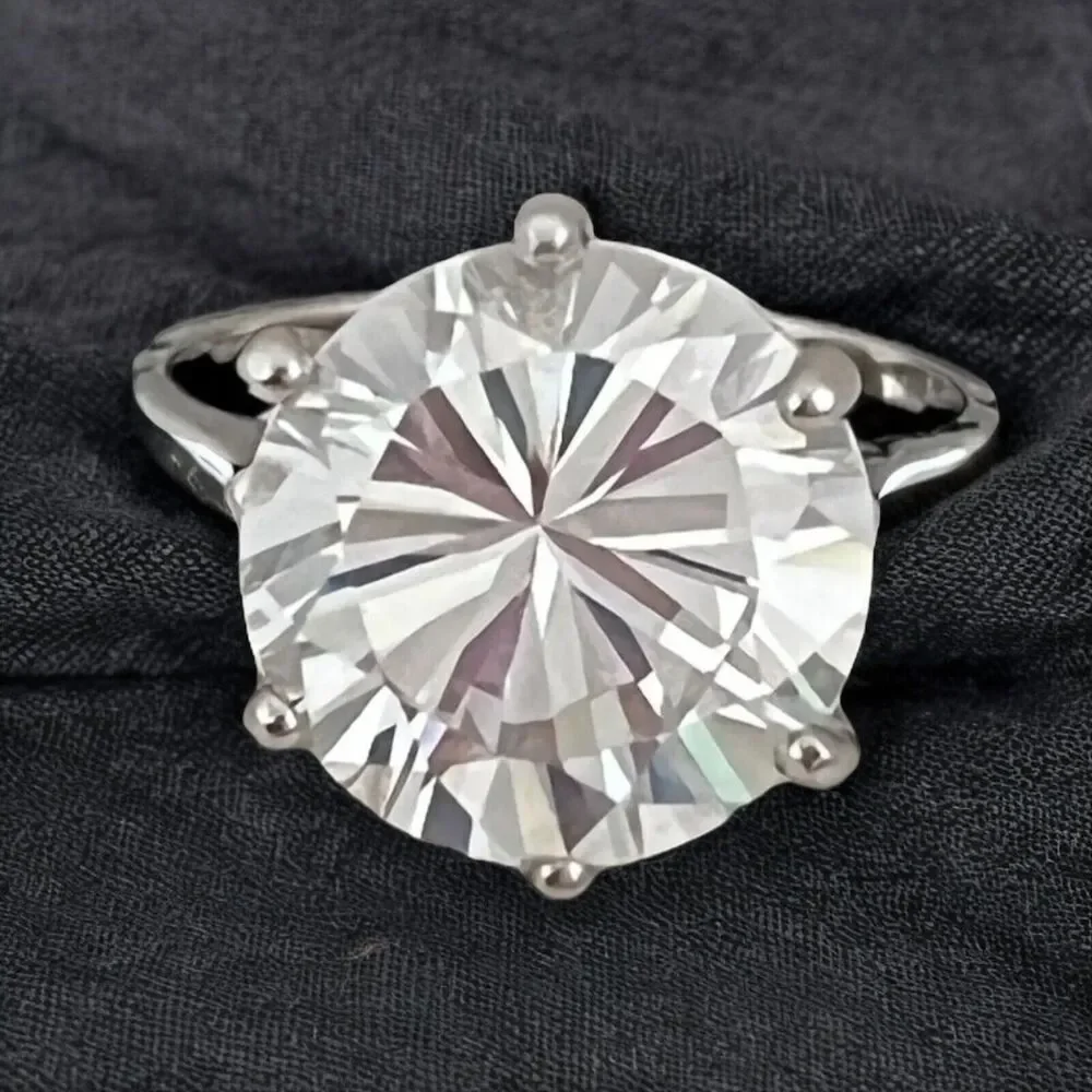 Vintage 1970s Ring Size 6 Uncas CZ Solitaire Round Cut White Gold Plated - 14S